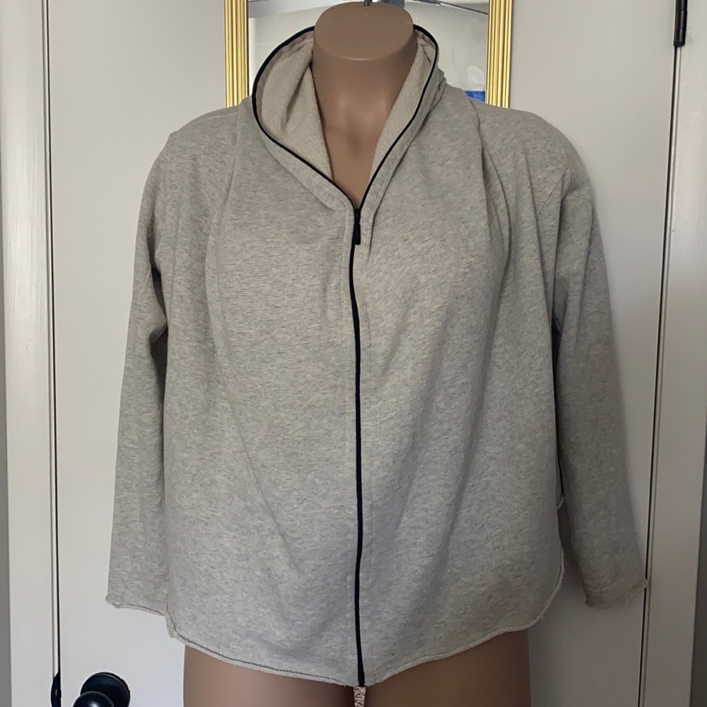 Cabi Sweater Woman’s size XS